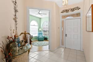 8281 SE Palm Hammock Ln, Hobe Sound, FL 33455, Sold 05/31/24