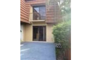 1402 Nebraska Avenue 15b, Fort Pierce, FL 34950 Sold 04/29/24