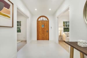 287 Valencia Road, West Palm Beach, FL 33401 Sold 03/01/24