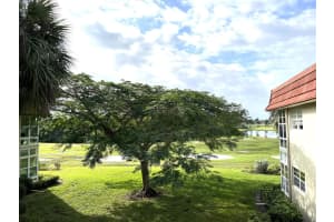 70 Royal Oak Court 203, Vero Beach, FL 32962 Sold 03/26/24