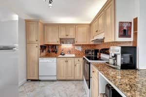 2300 Del Aire Boulevard 204, Delray Beach, FL 33445 Sold 03/18/24