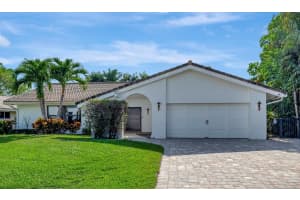 5112 Foxpointe Circle, Delray Beach, FL 33445 Sold 02/23/24