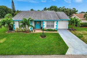 6302 Summer Sky Lane, Greenacres, FL 33463 Sold 05/08/24