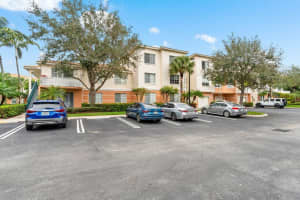 9306 Myrtlewood Circle W, Palm Beach Gardens, FL 33418 Sold 04/24/24