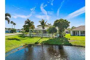 511 NW Ember Way, Jensen Beach, FL 34957 Sold 02/29/24