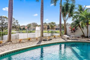 207 S Hampton Drive, Jupiter, FL 33458 Sold 02/20/24
