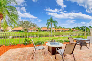 2895 Eagle Lane, West Palm Beach, FL 33409 Sold 08/26/24