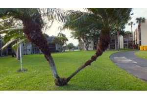 5370 Las Verdes Circle 123, Delray Beach, FL 33484 Sold 07/05/24