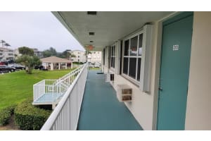 300 Horizons W 210, Boynton Beach, FL 33435 Sold 03/11/24