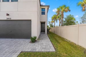 3902 SE Caladium Court, Stuart, FL 34997 Sold 03/22/24