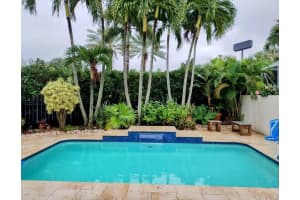 1108 Avondale Court, West Palm Beach, FL 33409 Sold 02/28/24