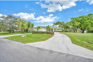 1314 White Oak Lane, Fort Pierce, FL 34982 Sold 03/18/24