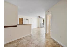 1302 Villa Circle 1302, Boynton Beach, FL 33435 Sold 04/12/24