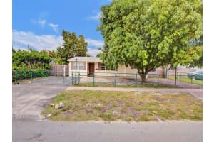 311 NW 37th Street, Deerfield Beach, FL 33064 Sold 03/14/24