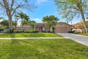14294 Paddock Drive, Wellington, FL 33414 Sold 04/16/24
