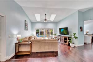 14294 Paddock Drive, Wellington, FL 33414 Sold 04/16/24