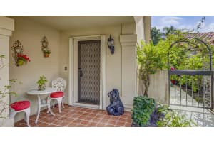 2870 Eagle Lane, West Palm Beach, FL 33409 Sold 03/18/24