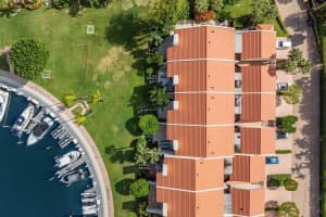 2677 N Ocean Boulevard Th-17-H, Boca Raton, FL 33431 Sold 03/20/24