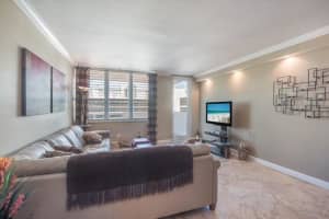 100 Lincoln Road 1208, Miami Beach, FL 33139 Sold 02/28/25