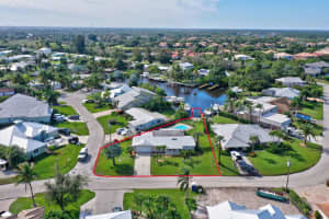 37 SW Riverway Boulevard, Palm City, FL 34990 Sold 04/09/24