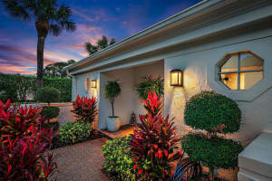 4301 Captains Way, Jupiter, FL 33477 Sold 04/09/24