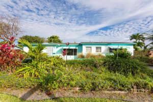 461 NE 44th Street, Boca Raton, FL 33431 Sold 06/17/24