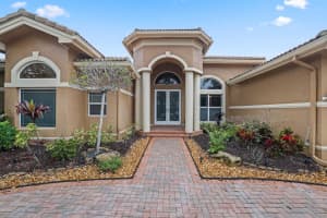 19450 Saturnia Lakes Drive, Boca Raton, FL 33498 Sold 03/04/24