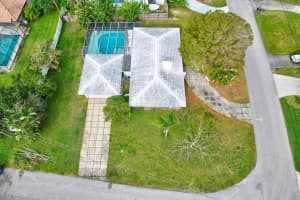 91 Golfview Drive, Tequesta, FL 33469 Sold 02/27/24