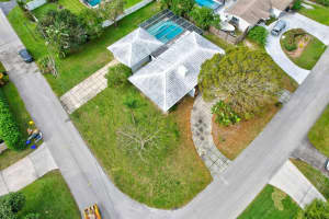 91 Golfview Drive, Tequesta, FL 33469 Sold 02/27/24