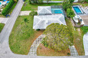 91 Golfview Drive, Tequesta, FL 33469 Sold 02/27/24