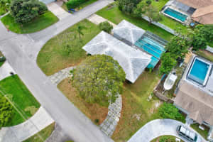 91 Golfview Drive, Tequesta, FL 33469 Sold 02/27/24