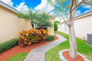 248 SW Manatee Springs Way, Port St Lucie, FL 34986 Sold 03/27/24