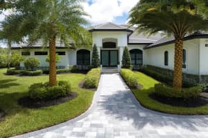 14727 Horseshoe Trace, Wellington, FL 33414 Sold 04/02/24