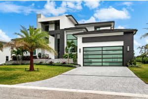 3 Inlet Cay Drive, Ocean Ridge, FL 33435 Sold 01/07/25