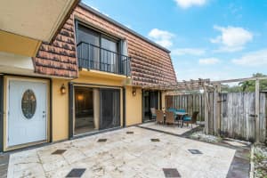 432 4th Lane A, Greenacres, FL 33463 Sold 02/29/24