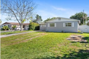 522 Caroline Avenue, West Palm Beach, FL 33413 Sold 04/18/24