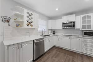 522 Caroline Avenue, West Palm Beach, FL 33413 Sold 04/18/24