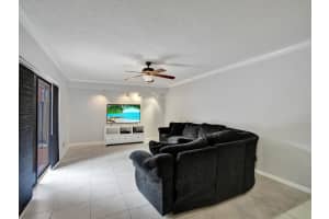 9911 NW 6th Court, Plantation, FL 33324 Sold 02/23/24