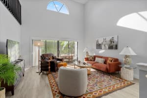 13549 Fountain View Boulevard, Wellington, FL 33414 Sold 04/15/24