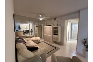 6080 Huntwick Terrace 106, Delray Beach, FL 33484 Sold 08/21/24