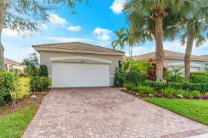 10661 Royal Caribbean Circle, Boynton Beach, FL 33437 Sold 05/14/24