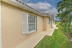 8209 SE Paurotis Lane, Hobe Sound, FL 33455 Sold 04/16/24