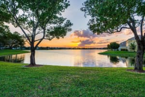 113 Berenger Walk, Royal Palm Beach, FL 33414 Sold 03/12/24