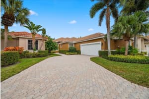 4533 Barclay Fair Way, Lake Worth, FL 33449 Sold 04/22/24