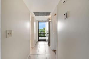 21 Royal Palm Way #504, Boca Raton, FL 33432 Sold 05/02/24