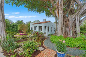 521 Upland Road, West Palm Beach, FL 33401 Sold 09/11/24