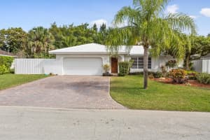 572 NW 11th Avenue NW, Boca Raton, FL 33486 Sold 03/20/24