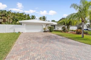 572 NW 11th Avenue NW, Boca Raton, FL 33486 Sold 03/20/24
