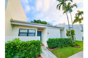 9780 NW 10th Street 86, Pembroke Pines, FL 33024 Sold 04/17/24