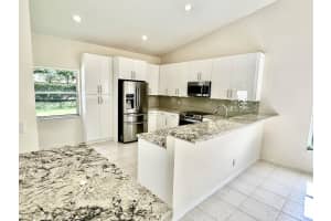 9140 Cove Point Circle, Boynton Beach, FL 33472 Sold 07/18/24